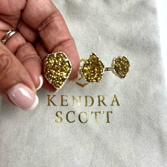 Kendra Scott Gold Cocktail Ring - Picture 5 of 9